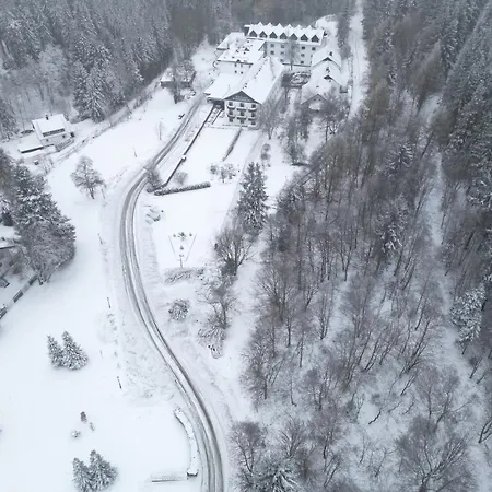 Hotel Winterberg Resort Готель 3*