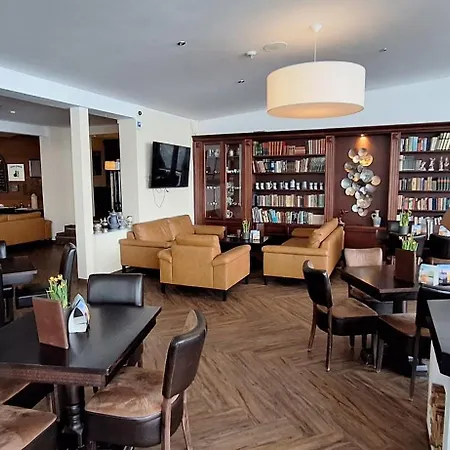 Hotel Winterberg Resort Готель